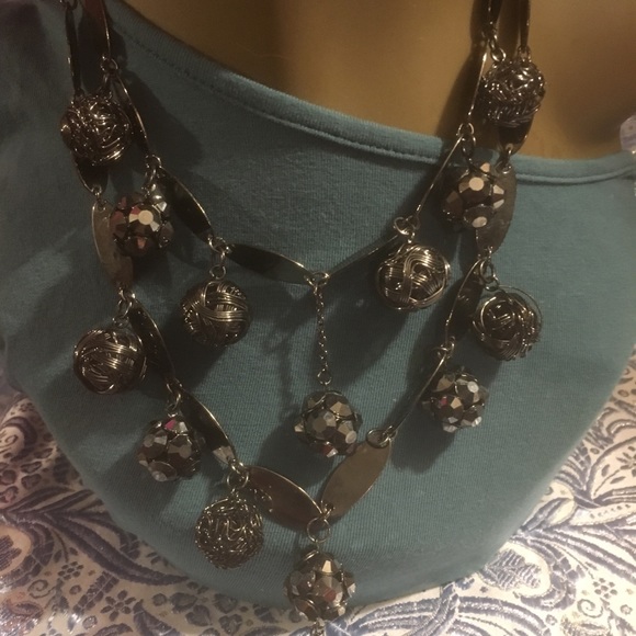 Jewelry - Picture 1 of 2